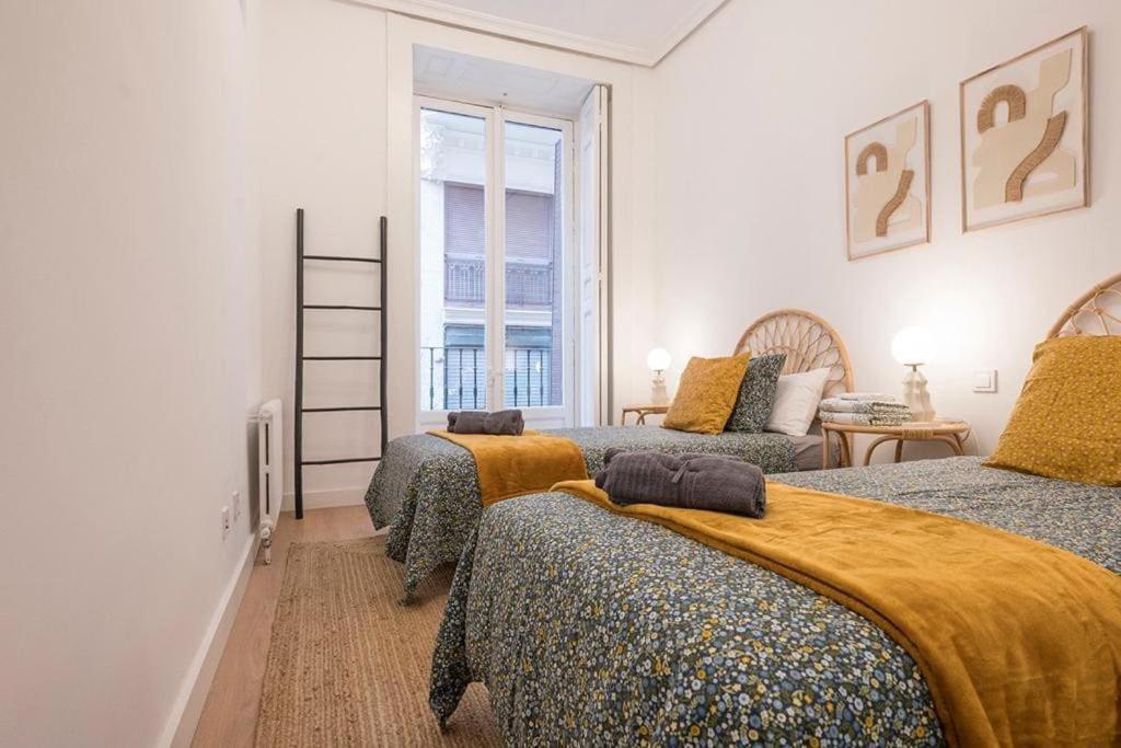 Apartamento De Lujo En Gran Via Apartamento Madri Exterior foto